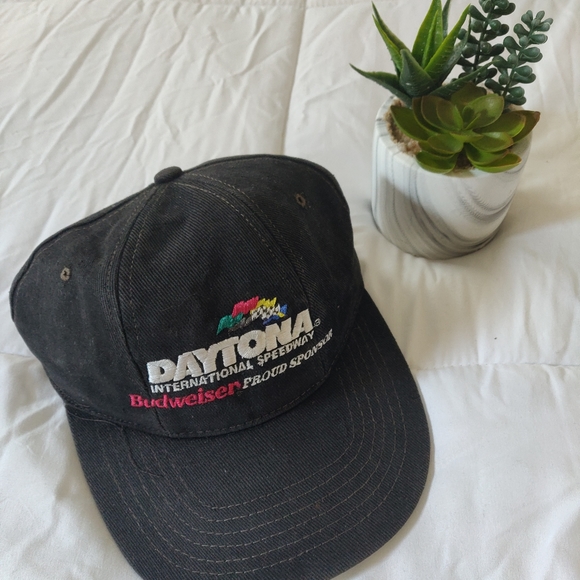 VINTAGE NASCAR DAYTONA SNAPBACK - Picture 2 of 4